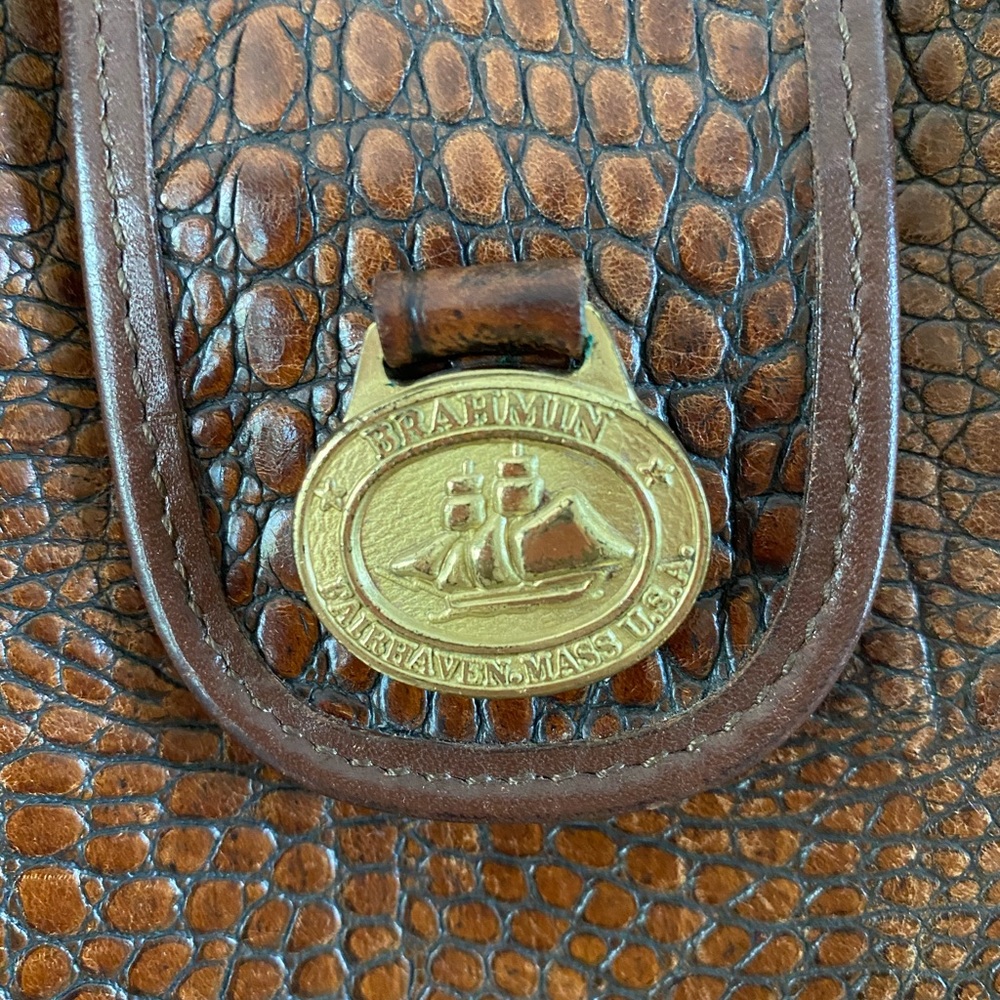 BRAHMIN BAG W/adjustable strap. Very good cond. - Picture 5 of 11